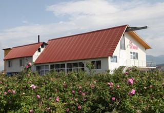 Розоварна Лема - снимка от сайта Розоварна Лема - снимка от сайта