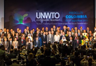 Обща снимка на делегатите на 21-вата Генерална асамблея на Световната организация по туризъм