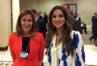  Министърът на туризма Николина Ангелкова заедно с кралицата на Йордания Рания Ал Абдулла.