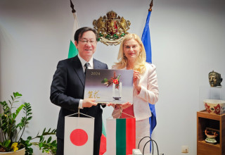 Зарица Динкова: Обмисляме опознавателни пътувания за туроператори и журналисти съвместно с Япония Зарица Динкова: Обмисляме опознавателни пътувания за туроператори и журналисти съвместно с Япония